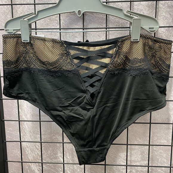 NWT Cacique mid waist cheeky black panty - Picture 6 of 6